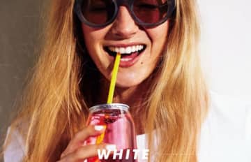 普通の白Tシャツ1枚で「普通だけどキレイ」上手な人ほど知っているテクニック