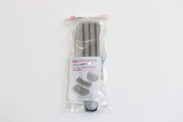 ダイソーさん…ダメかと思いきやそっちかい！「思わぬ効果を発揮！」予想を超えてきたブラシ