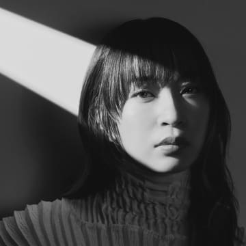 ヒグチアイ、“独り言”三部作の第二弾SG「わたしの代わり」8/6配信リリース決定