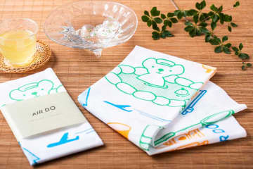 エア・ドゥ、機内販売に「てぬぐい」と「シェラカップ」