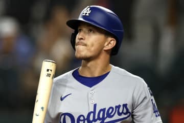 右足首負傷のエドマンがIL入りへ「プレーオフに向けてドジャースは活躍を必要としている」地元メディアは重要性を強調