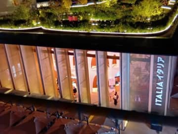 関西万博 夏のイタリア館レポート！人気展示とお土産店の魅力、花火とビールでゆったり楽しむひととき