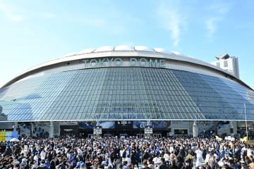 「東京ドームってこんな風に見えるのか」一般客に紛れて野球観戦した“男性人気アイドル”にネット反響「観に行ってたんだ！」「普通にいるのえぐい」