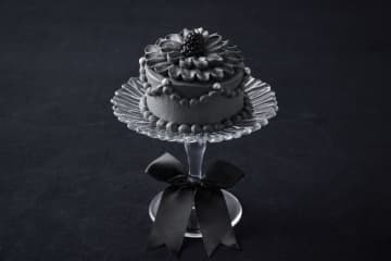 【新宿歌舞伎町】ショートケーキカフェ『ShortCakeCompany』にて漆黒の「ブラックショートケーキ」が8月より登場！連日完売で大人気！