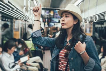 JR西日本が夏限定の「乗り放題きっぷ」を販売！ 通常3万円以上かかる「新大阪～博多」の往復旅行が“半額”近くに!? 破格の内容を確認
