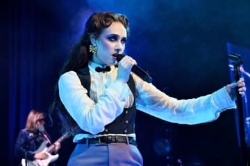 チャペル・ローン、次のアルバムの完成までに“少なくとも5年”かかるだろうと語る