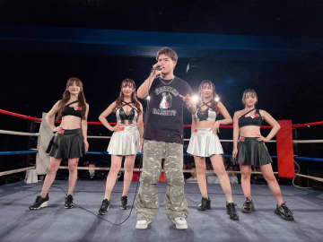ボクシングを華やかに演出する「イーチケラウンドガール」特集記事が続々公開　～ボクシング界を彩るイーチケラウンドガール企画がネットニュースで話題～
