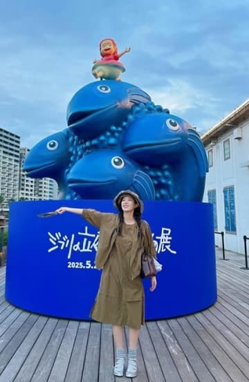 イム・スヒャン、日本でジブリを満喫！変装せずに展覧会へ