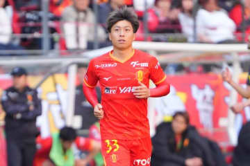 J１で15位の名古屋、26歳のレフティMFが離脱…トレーニング中に負傷、全治期間は未発表