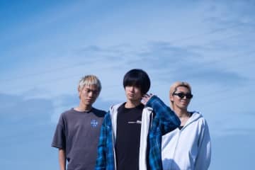 謎のようでありのまま過ぎる3ピースバンド・天、1年ぶり2曲目となる「World Ⅳ」配信リリース＋MV公開