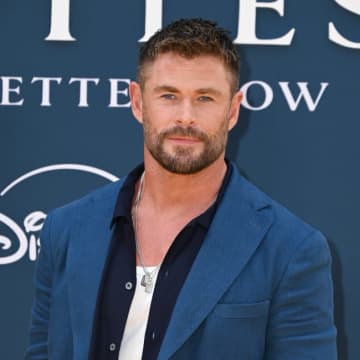 クリス・ヘムズワース、テレビ番組に向けたサーフィン挑戦を却下されていた