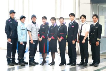 アイベックスエアラインズ、新制服お披露目　10月着用開始