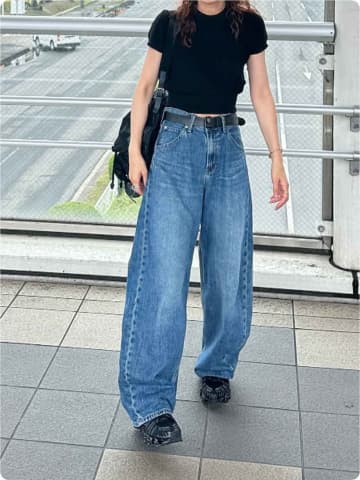 【ユニクロ】シルエット最強！「バギーカーブジーンズ」