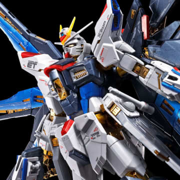 RGガンプラ「ストフリ」「デスティニー」のチタニウムフィニッシュ仕様が再販！ディスプレイを一層華やかにする「光の翼」も同時予約