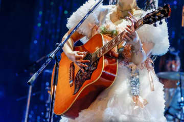 「コレサワ LIVE TOUR 2025 あたしを選んだ君と行くツアー」ライブレポート！