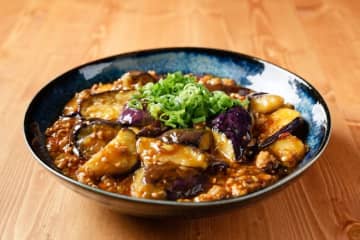 料理人・笠原将弘、”高級中華レベル”『麻婆茄子』の作り方を公開！”中華シェフ直伝”の秘伝レシピで作る一品にベテラン主婦も太鼓判「特別な材料は必要ないのに本当に美味しかった」「神回だ。感動した。」