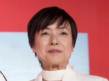 桃井かおり、使い込まれた水屋箪笥などの昭和レトロ家具を公開⇒「おしゃれ」と反響