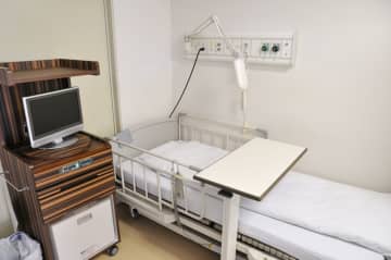 子どもの入院先から「大部屋が満室なので3日間は個室に」と言われましたが、「差額ベッド代」がいくらになるか不安です。病院の判断でも支払いは必要なのでしょうか？