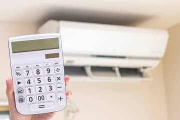 職場から毎月「在宅勤務手当4000円」が支給されます。これで1ヶ月のエアコン代は「全額補てん」できますか？ 1ヶ月の電気代を試算してみた