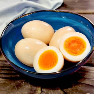 【ラーメン屋泣かせの味！？】10個止まらん♡ご飯無限におかわりしちゃう！爆速味しみ卵レシピ3選！