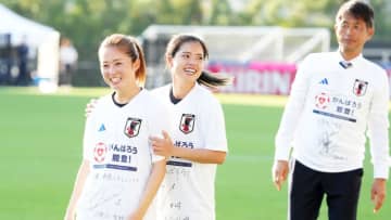 「きゃわいいすき」なでしこジャパン清水梨紗と長谷川唯のオフショットに今夏イングランド移籍のなでしこ選手も反応