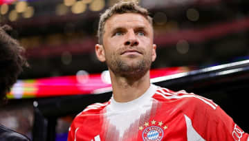 25年間在籍クラブ退団の世界的スターが北米へ！日本代表入り期待の29歳と同僚に