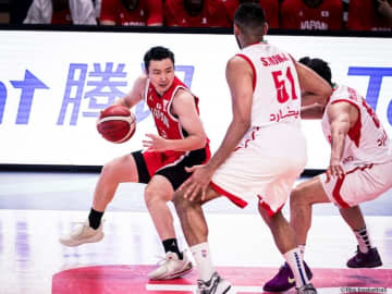 日本が難敵イランに敗戦、22得点の富永啓生が第4Q終盤に痛恨ファウルアウト…1勝1敗でグループ最終戦へ