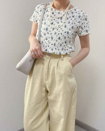 「可愛すぎるのが苦手」な人へ！【しまむら】大人が着やすい「花柄アイテム」