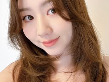 レイヤー入れたら毛先がパッサパサに。ミルク派の私が唯一リピ買いしてるnarkaのヘアオイル、使えば使うほど髪が見違える