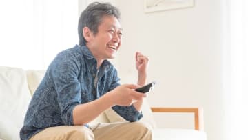 これなら自分でもできそう…貯金1,300万円の65歳元サラリーマン、テレビで見た「24時間優待生活」に憧れ投資を始めた結果【CFPの助言】