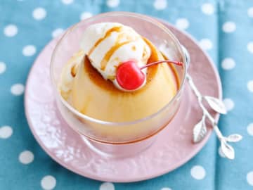 レンチンして混ぜて冷やすだけ♪昔なつかし「固めのカスタードプリン」の作り方