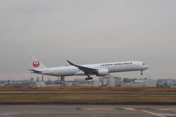 JAL、誕生月・翌月に国内線搭乗で300マイルを付与　2026年8月まで