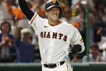 巨人・岸田、第1打席は四球、第2打席は初球打ちで適時打！内川聖一氏「読みという部分もありますね」
