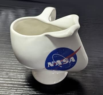 この形…宇宙仕様！？宇宙飛行士の一杯を地上で！ 微重力コーヒーカップがSNSで話題に！ついに地上モデルが手に入る！？