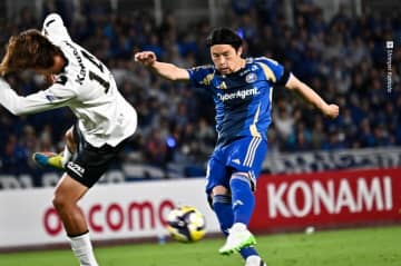 町田が6連勝！　中山雄太が衝撃弾、“絶好調”相馬勇紀も負けじとゴラッソ…神戸は首位陥落