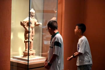 自然と文化に触れる夏休み　中国・敦煌市