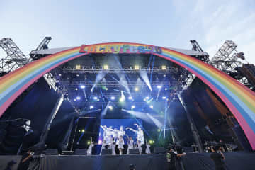 【速レポ】＜LuckyFes’25＞日向坂46、新衣装＆フルメンバーでフェス出演「全力以上のパフォーマンスをお届けします！」