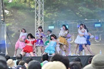 【速レポ】＜LuckyFes’25＞つばきファクトリー、色鮮やかなパフォーマンスで「ただいまー！」