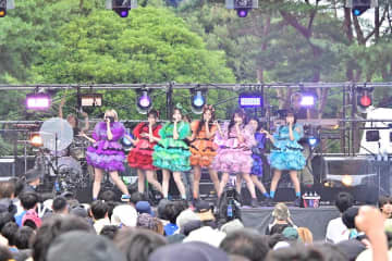 【速レポ】＜LuckyFes’25＞CANDY TUNE、甘さ×爽快さ×エネルギーが爆発「まだまだ盛り上がっていくよ！」