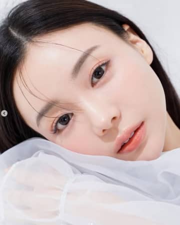 【電撃移籍】愛甲ひかり、姉・千笑美と同じ事務所へ。最強美人姉妹、ついに本格タッグ結成か？！