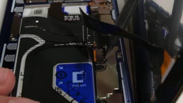 Galaxy Z Fold7の修理は難航必至。業者の評価は「10点中3点」？