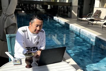 全国大会経験ゼロ、代理人なしで世界6大陸へ。“非サッカーエリート”の越境キャリアを支えた交渉術