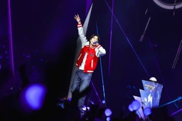 「BTS」JIN、全世界のARMYとファンコンサートツアーファイナル…9都市で18回公演