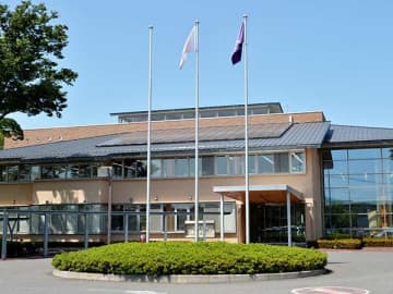 給食費を免除へ　小中学校で2カ月分、家庭の負担を軽減　支援額は小学生8200円・中学生9600円、宮代町が発表　町外に通う児童生徒は