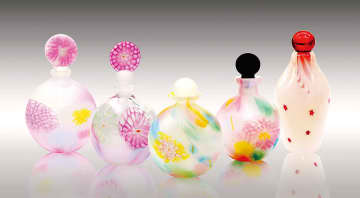 世界に一つしかない香水を　さいたま市、ふるさと納税の新たな返礼品に「フルオーダーメイド香水」　希望のイメージや使用するシーン聞き、香りを組み立て　“香りの都さいたま”感じて