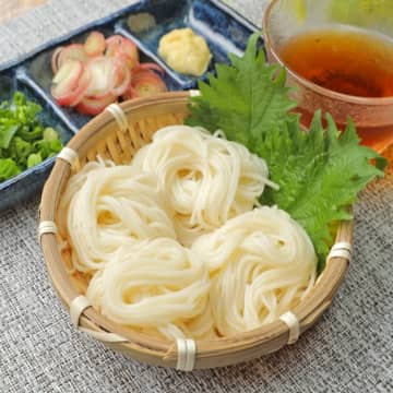 【めんつゆに飽きたらやってみ？】これ考えた人天才！そうめんの裏技2選＆簡単アレンジレシピ3選