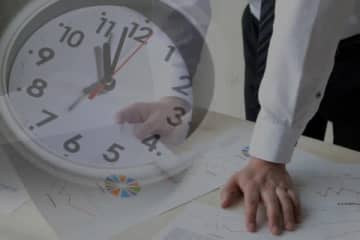 連続勤務に上限設定　労基法見直しへ報告書　厚労省研究会【2025年上半期 よく読まれた記事】
