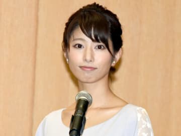 フジテレビ・海老原優香アナ、絶対領域がまぶしいゴルフウェア姿に反響「スラっと美人」「スタイル良すぎ」
