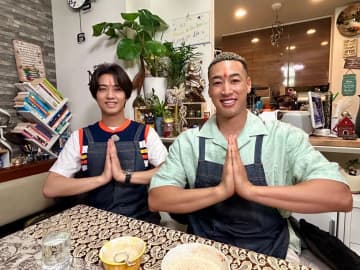 King & Prince髙橋海人が関口メンディーとインドの朝ごはんを満喫！実はナーンはあまり食べない！？現地の定番料理を体験する