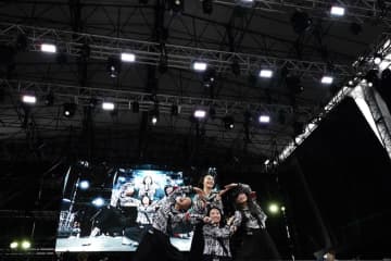 【速レポ】＜LuckyFes’25＞新しい学校のリーダーズ、「どんなあなたでも最高なんです。ラッキーなんです」